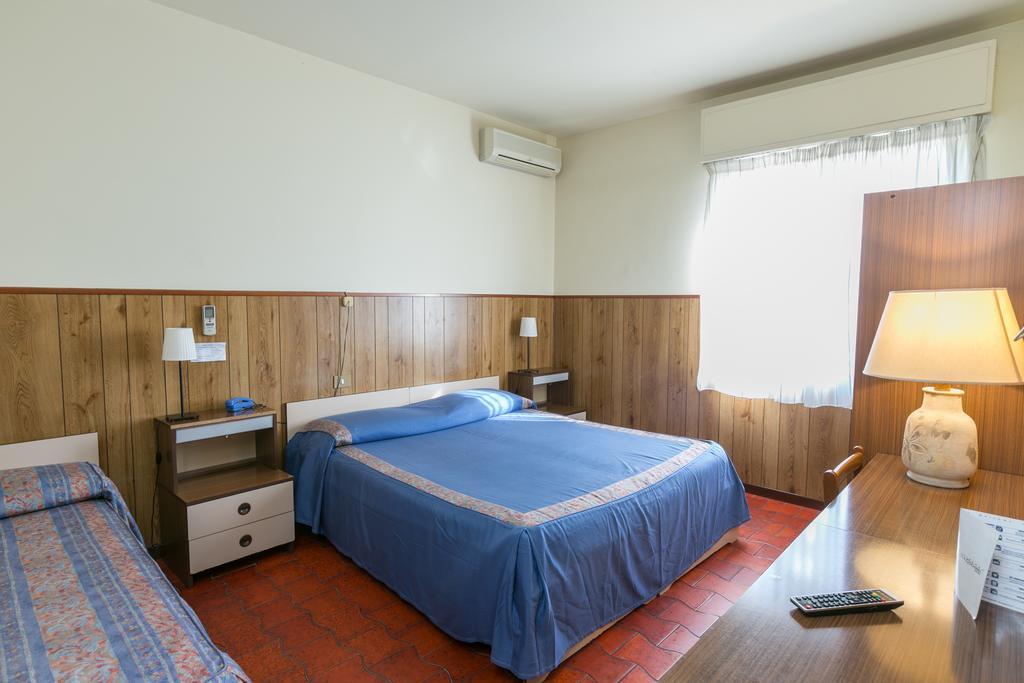 Albergo Il Cochino Montale  المظهر الخارجي الصورة