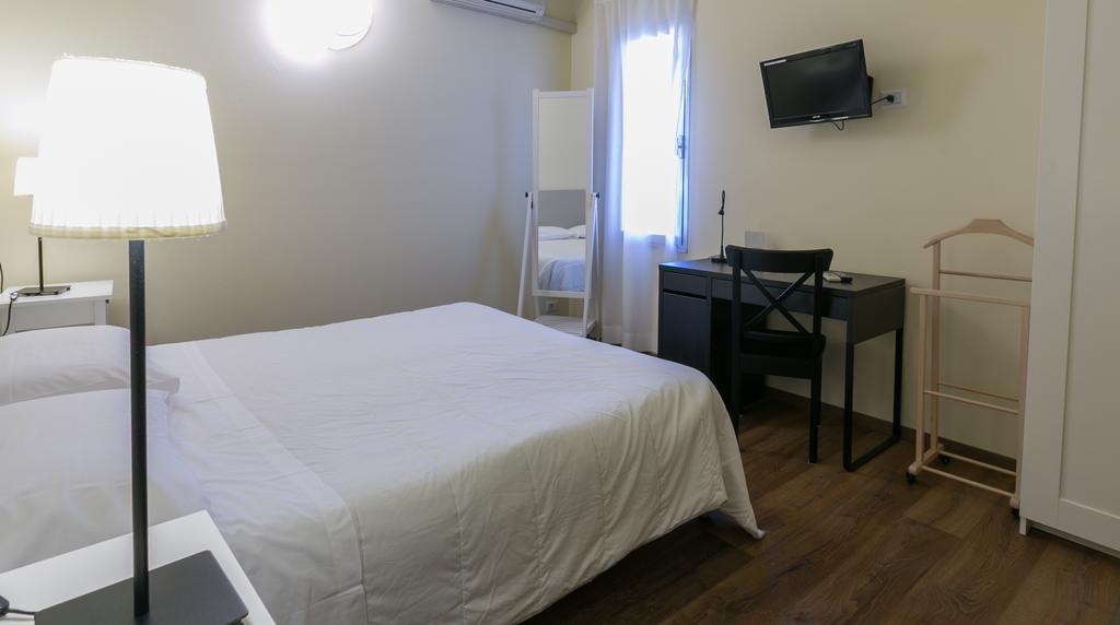 Albergo Il Cochino Montale  المظهر الخارجي الصورة