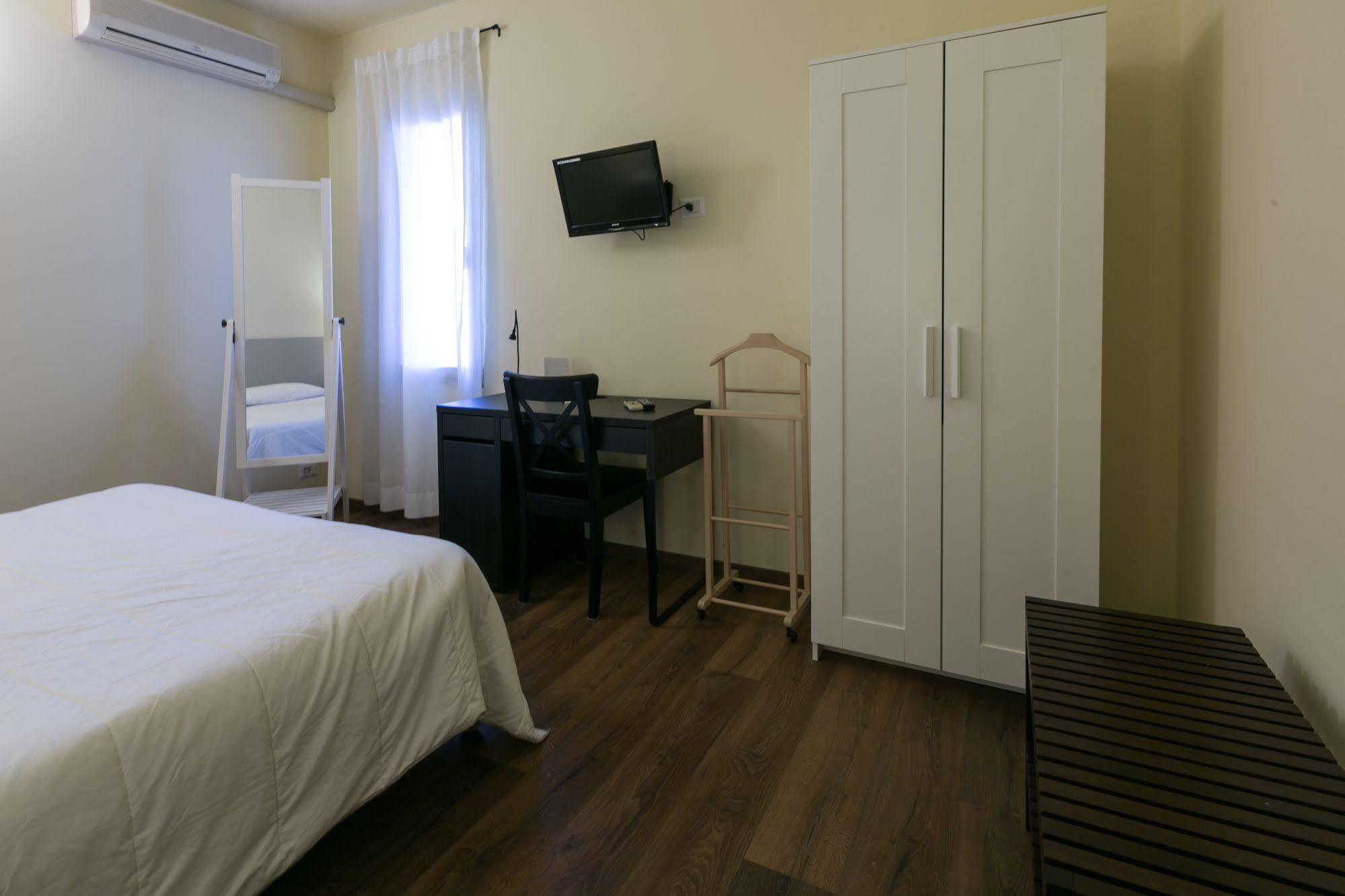 Albergo Il Cochino Montale  المظهر الخارجي الصورة