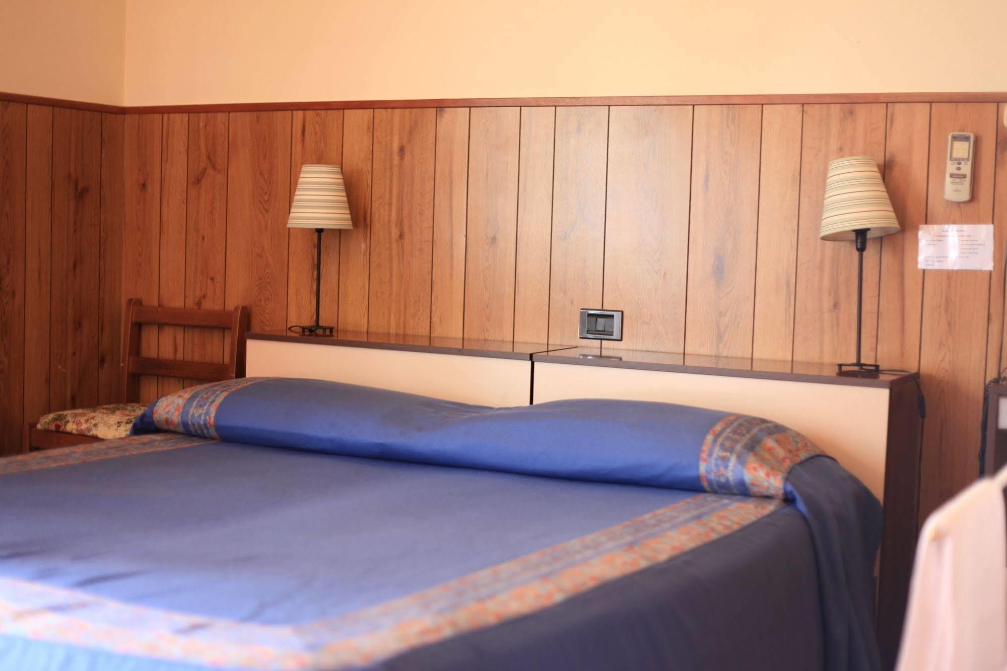 Albergo Il Cochino Montale  المظهر الخارجي الصورة